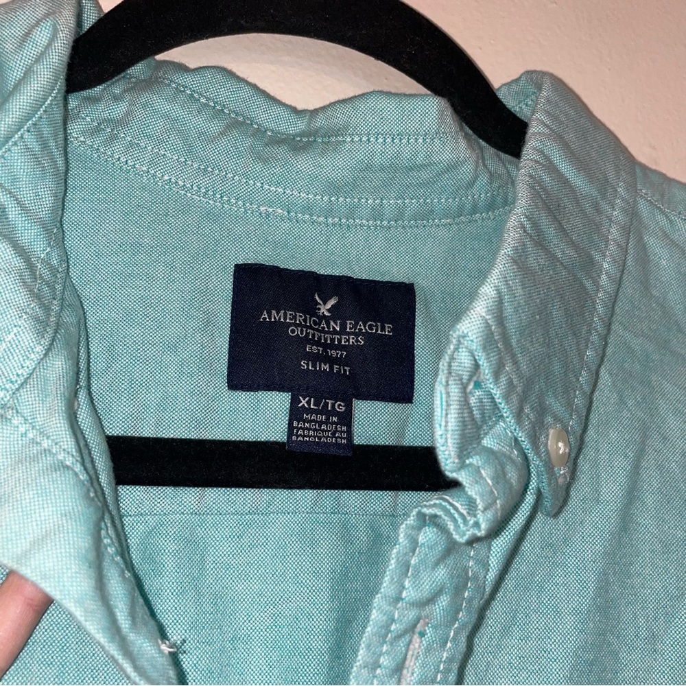 America Eagle | Slim Fit Aqua Short Sleeve Button-Down Shirt - Picture 3 of 4